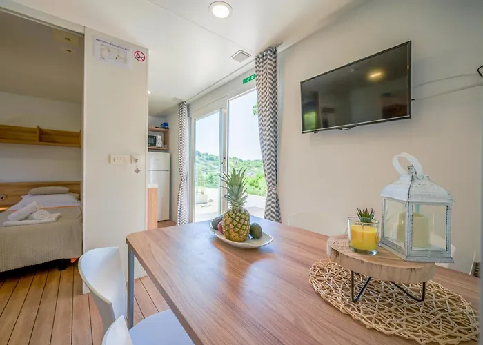 Mobile Adria * Murter