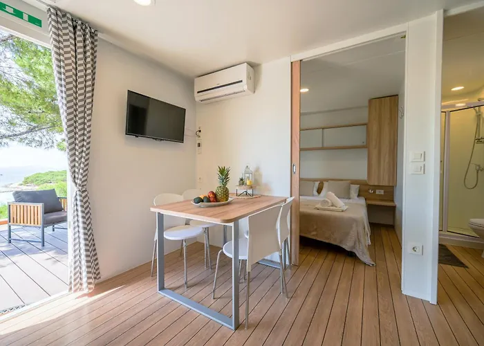 Mobile Adria * Murter